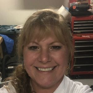 Meet your Posher, Lori